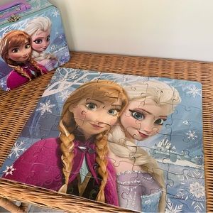 ⚡️3/$20 FROZEN tin case with puzzle